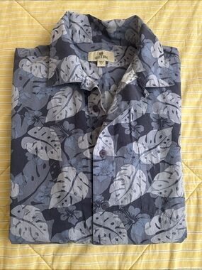 Solitude Men's L Navy Tropical Leaf Short-Sleeve Button-Down Shirt